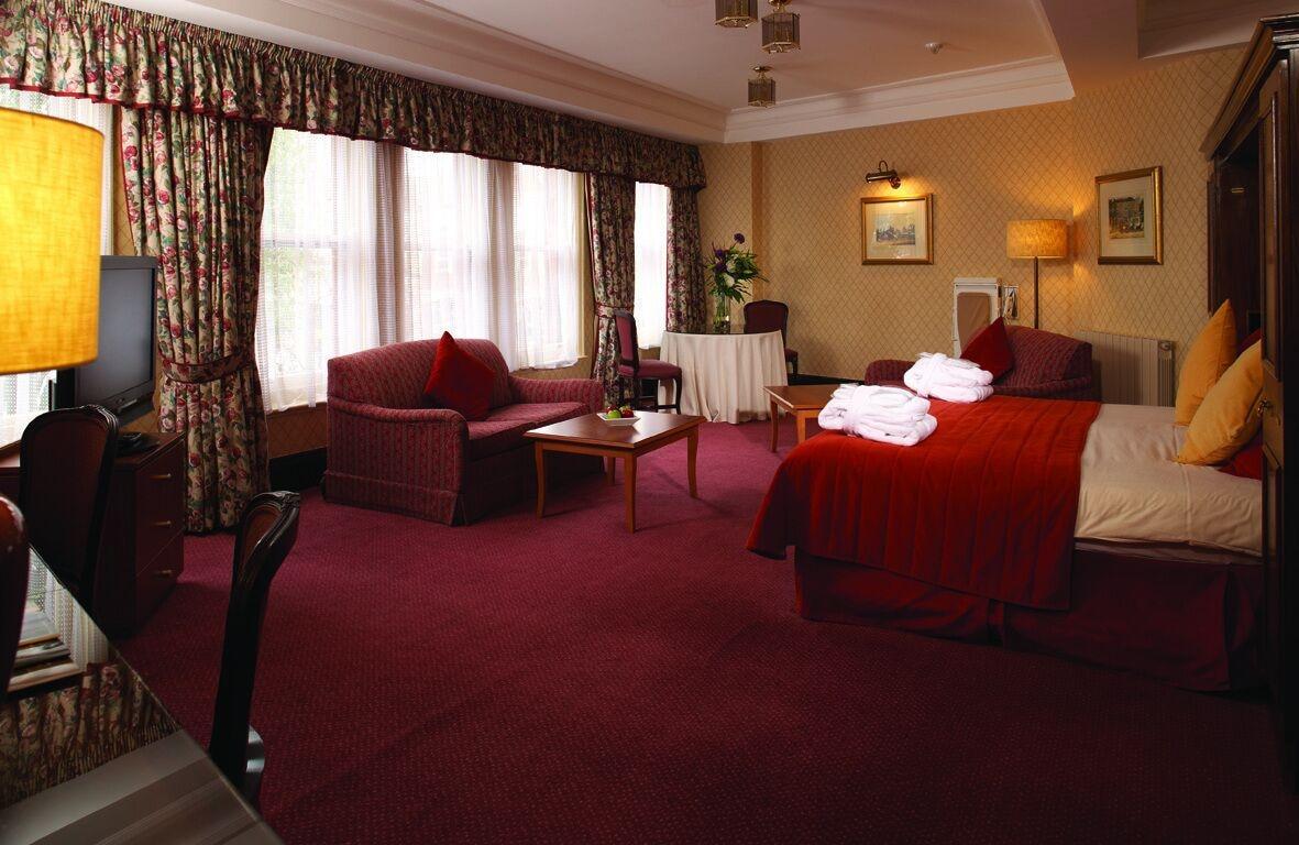 Crown & Mitre Hotel Карлайл Екстериор снимка