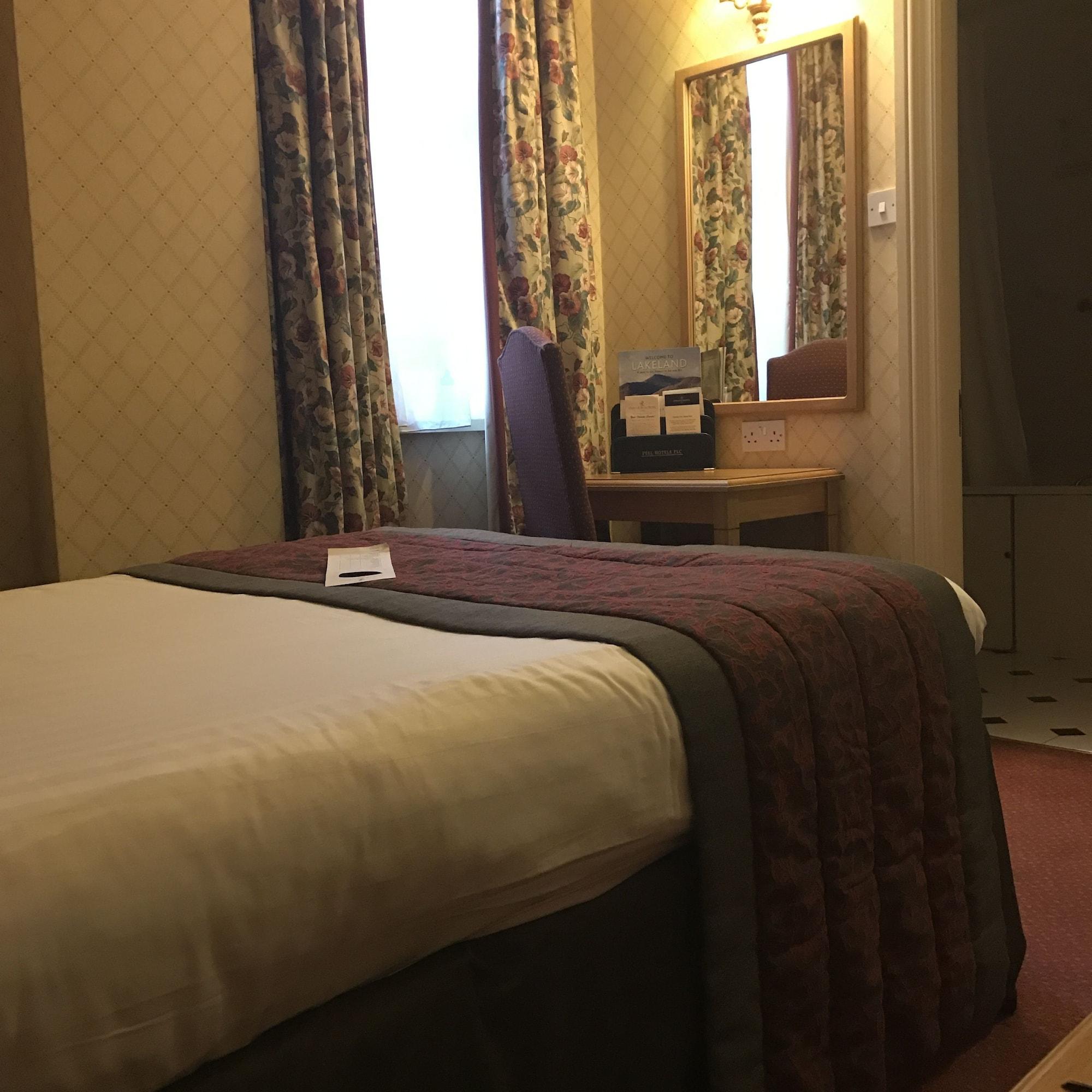 Crown & Mitre Hotel Карлайл Екстериор снимка