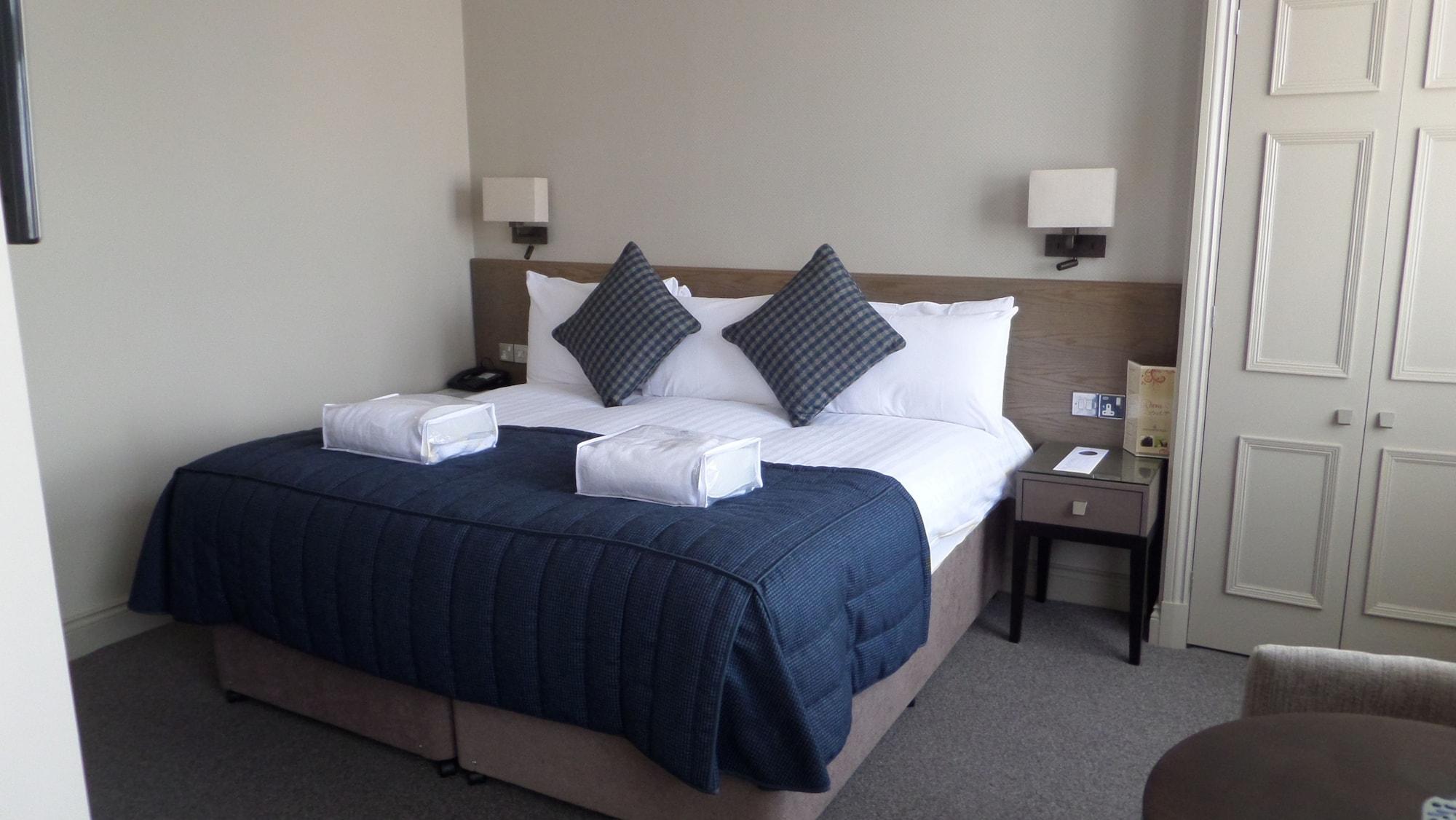 Crown & Mitre Hotel Карлайл Екстериор снимка