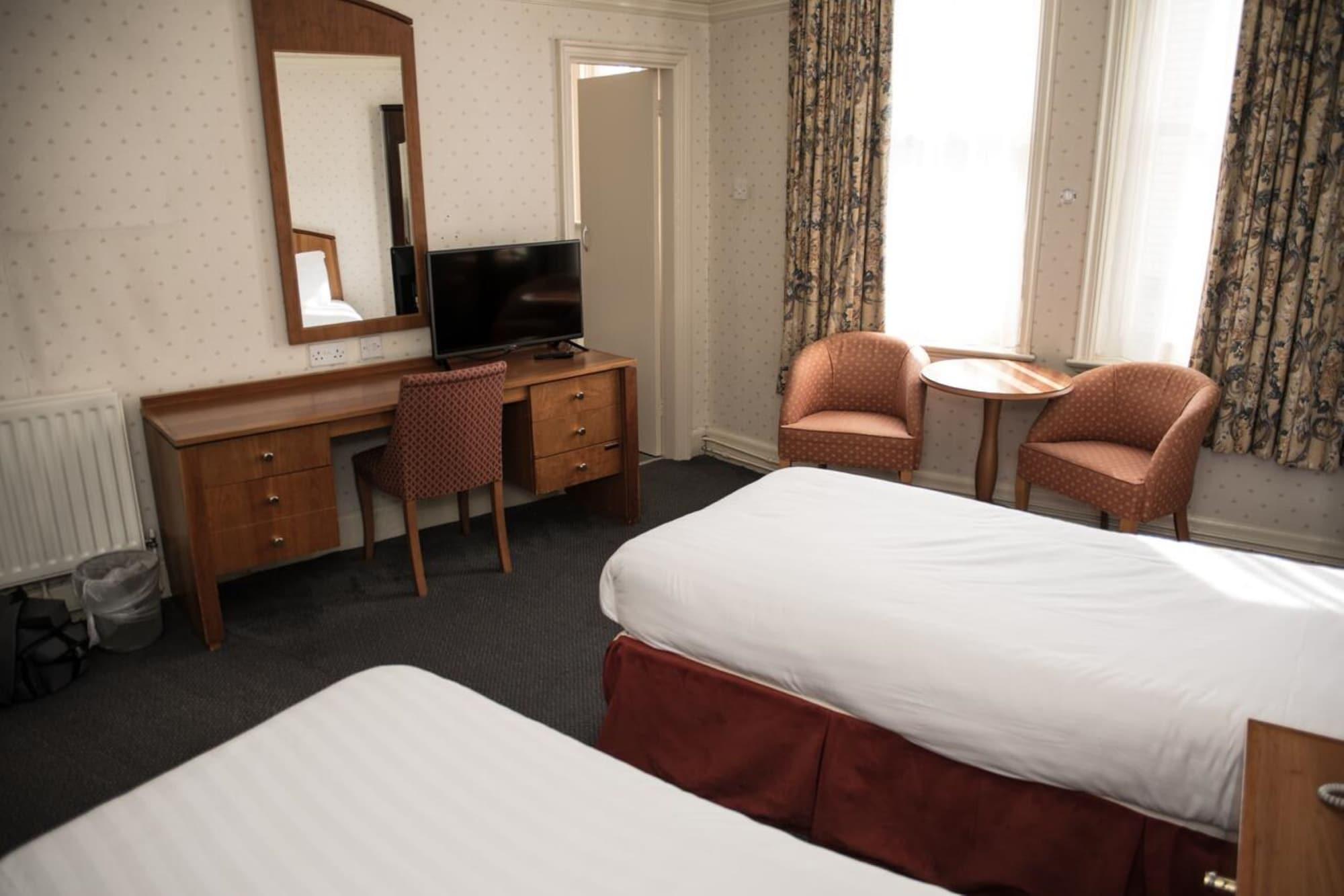 Crown & Mitre Hotel Карлайл Екстериор снимка