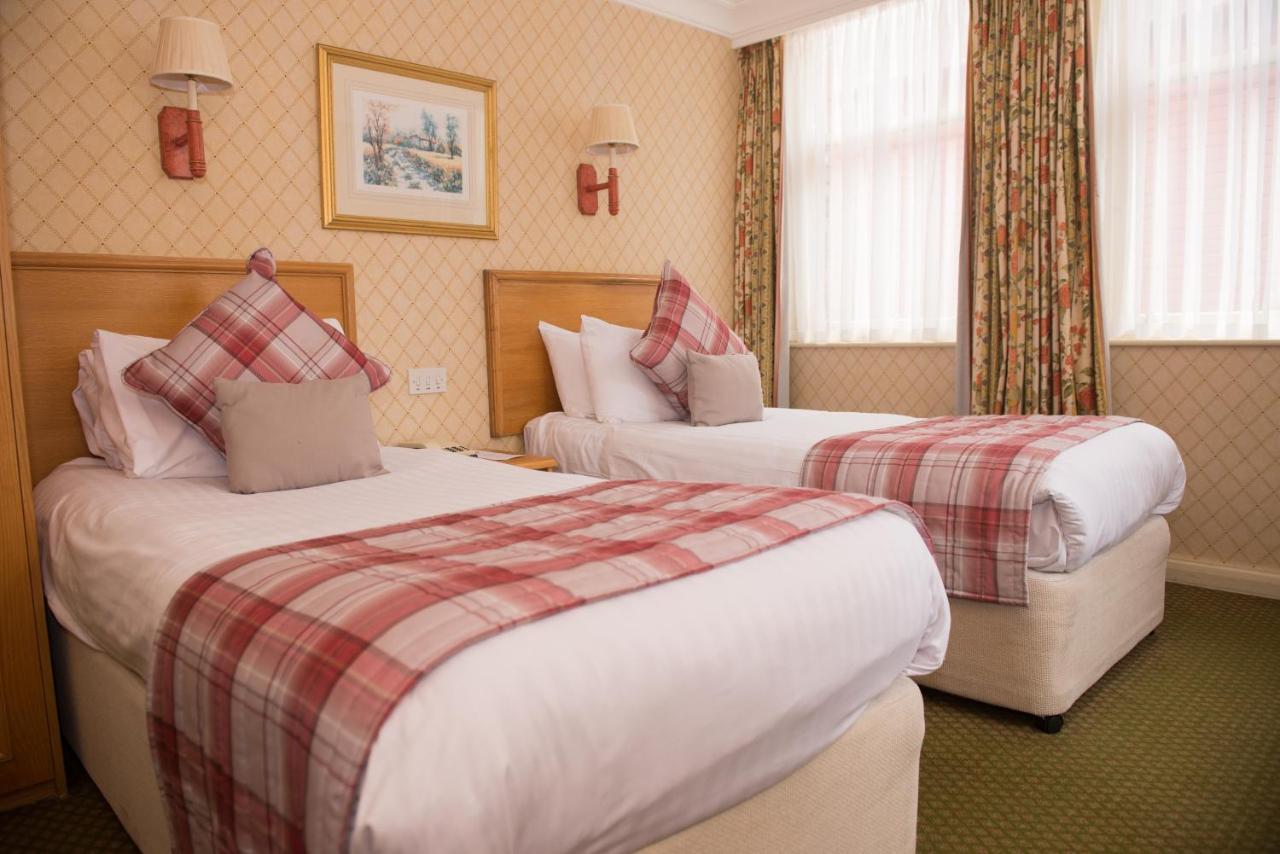 Crown & Mitre Hotel Карлайл Екстериор снимка