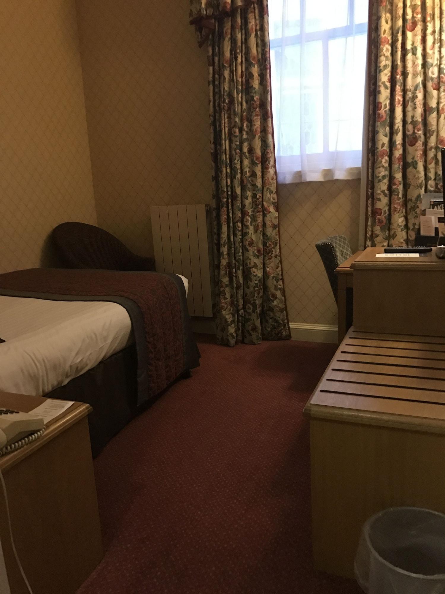 Crown & Mitre Hotel Карлайл Екстериор снимка